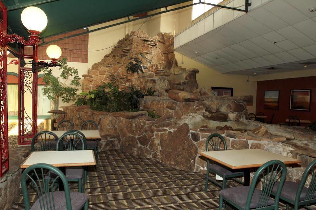 Clarion Inn Fort Collins Extérieur photo